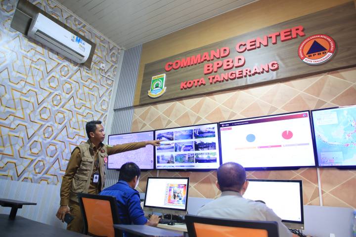 Ruang Command Center 24 jam BPBD Kota Tangerang.