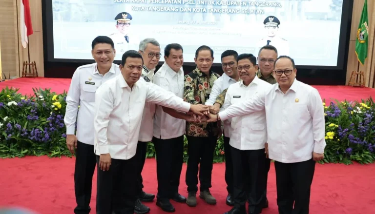 Penandatanganan perjanjian kerja sama pembangunan PSEL antara KLH/BPLH, Pemprov Banten, dan Pemerintah Daerah Serang Raya.