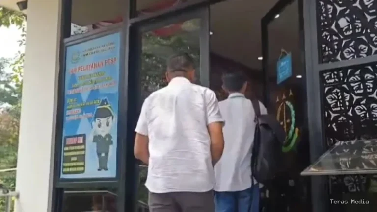 Gedung Kejaksaan Negeri Tangerang Selatan saat proses pemeriksaan perwakilan korporasi terkait dugaan pencemaran lingkungan