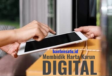 Ilustrasi transaksi belanja online melalui smartphone dengan latar belakang paket pengiriman logistik.