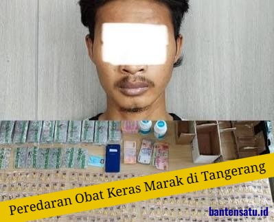Ribuan butir pil Hexymer berwarna kuning di dalam botol plastik dan belasan strip Tramadol dipajang di atas meja barang bukti Polsek Tangerang.