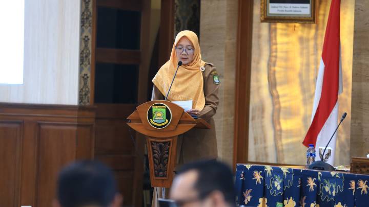 Suasana rapat koordinasi jajaran Bappeda Kota Tangerang dalam penyusunan dokumen RKPD.